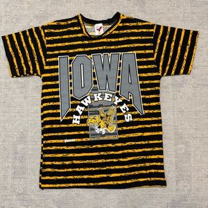 Vintage Iowa Hawkeyes Striped All Over Print AOP Artex Single Stitch M Shirt